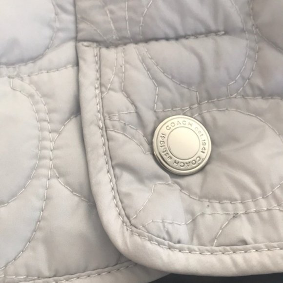 New Coach signature monogram C oyster quilted relaxed fit puffer jacket - Picture 7 of 9